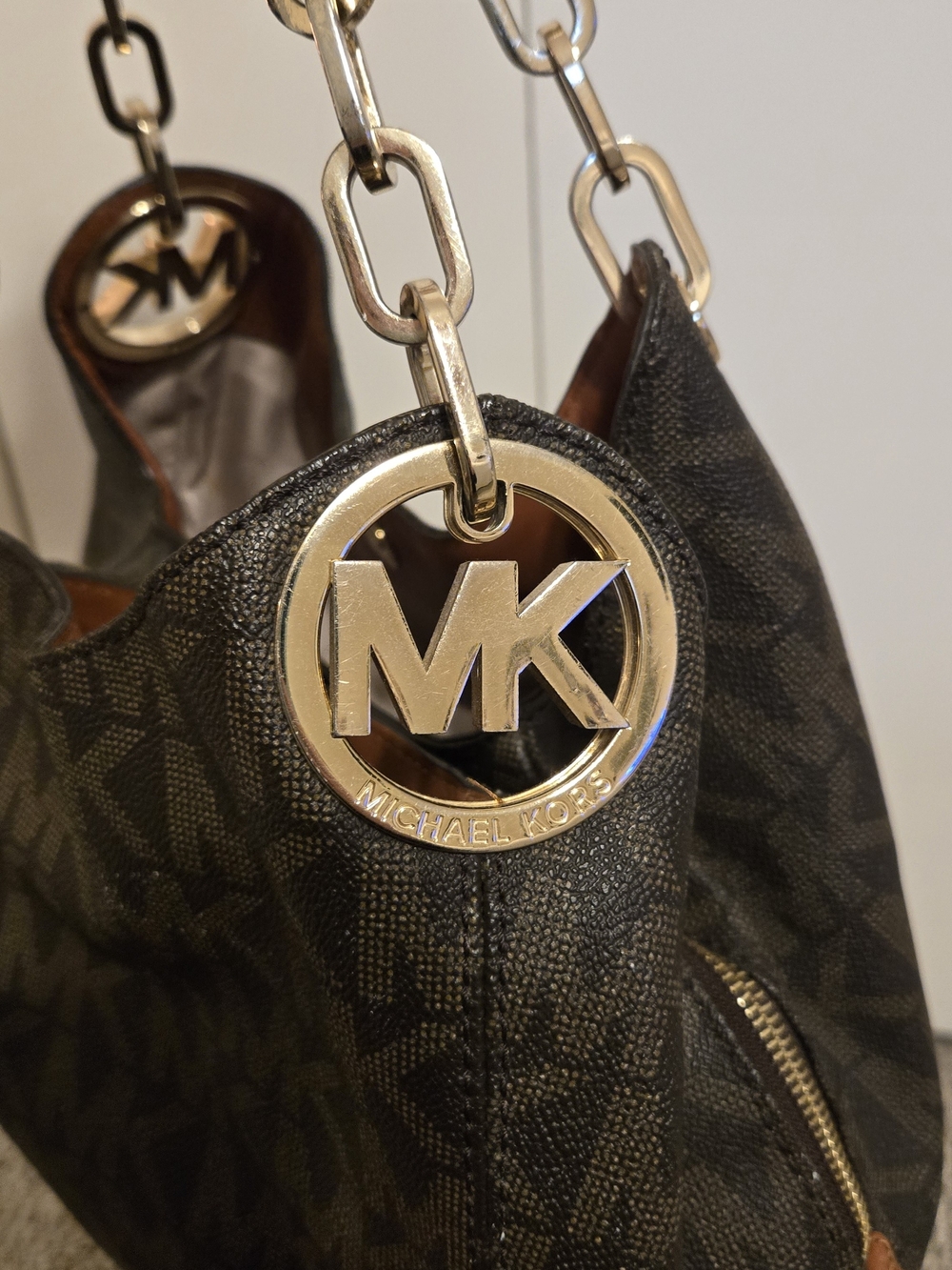 Authentic 2016 Michael Kors Lillie Signature Logo Shoulder Bag